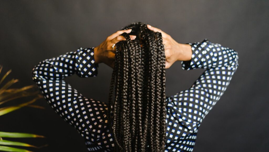knotless braids with beads at the end